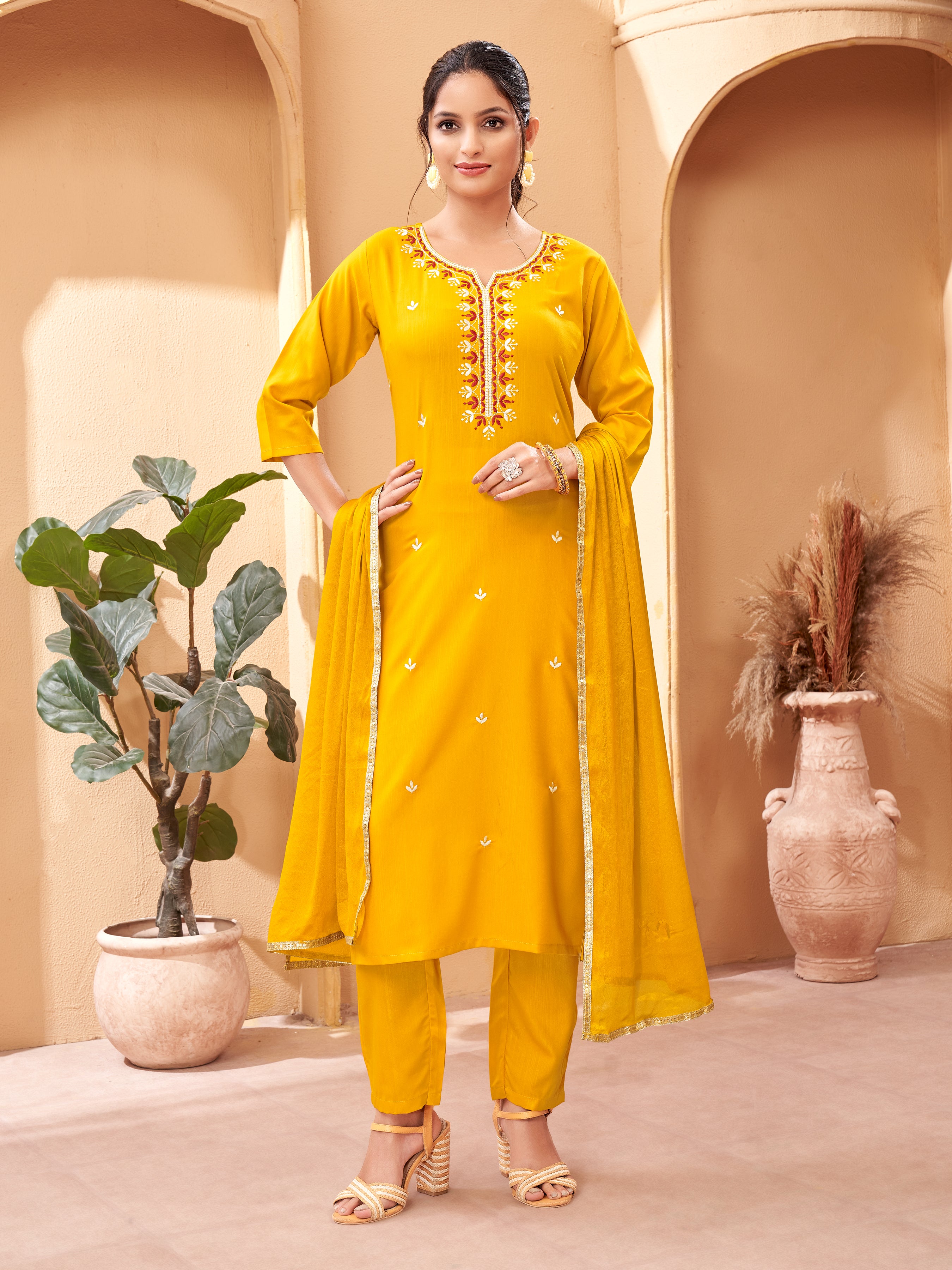 WOMEN Embrodairy Stright Kurta Set