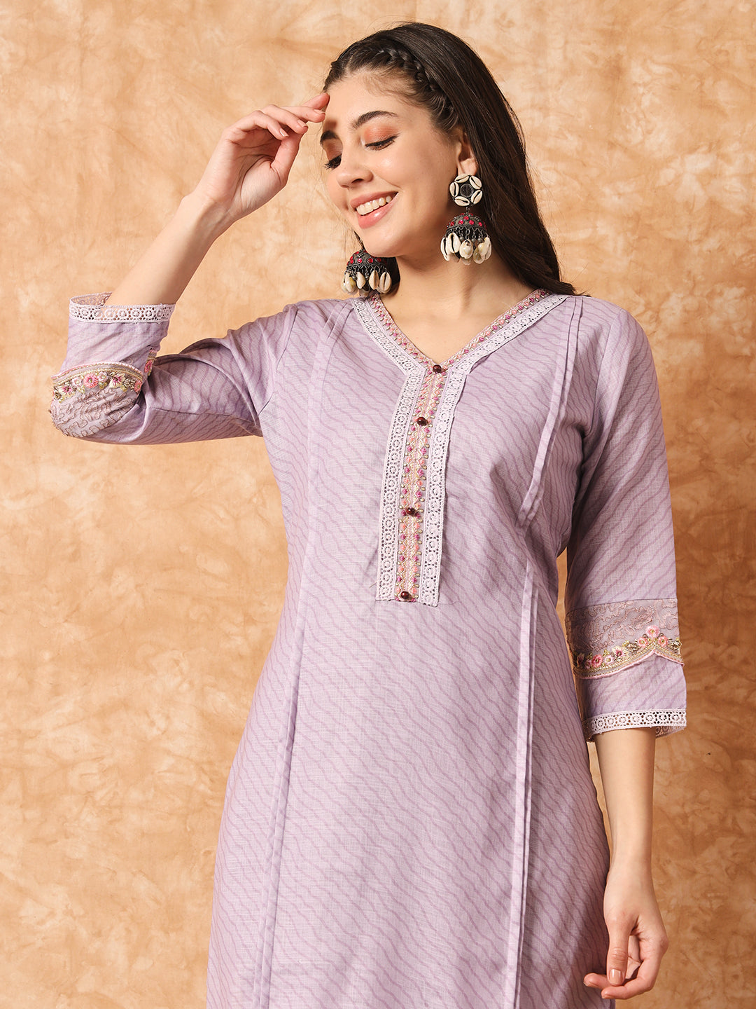 Women Embroidered Linen Cotton Kurta Set