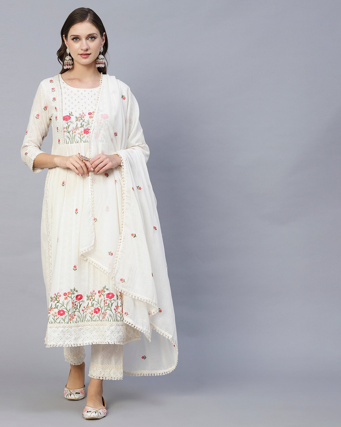 Women heavy Embroidered Viscose Rayon Blend kurta set