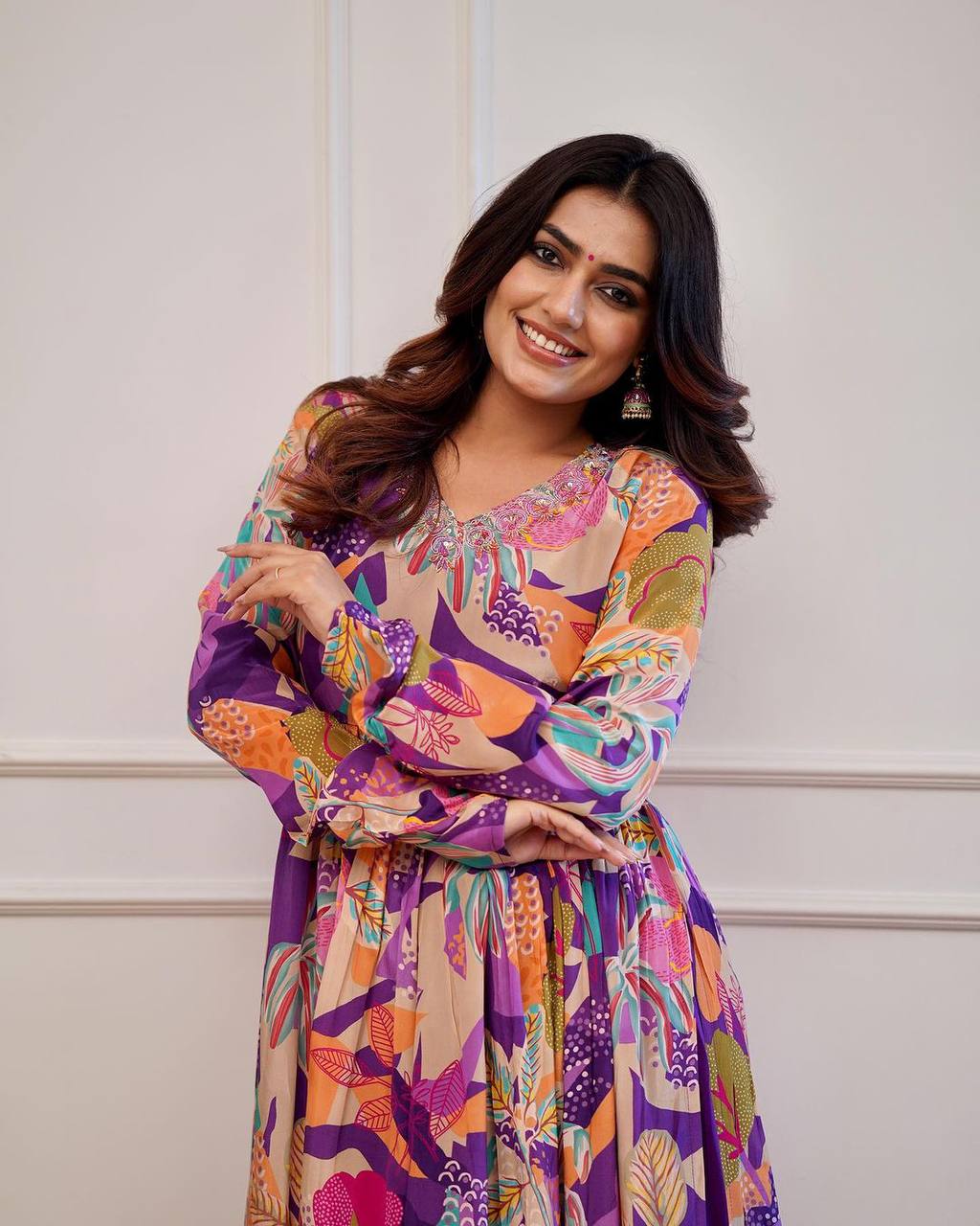 Women Embroidered PURE RUSSIAN SILK kurta set
