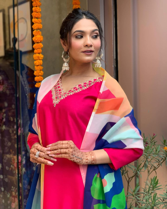 WOMEN EMBRODAIRY ANARKALI KURTA SET