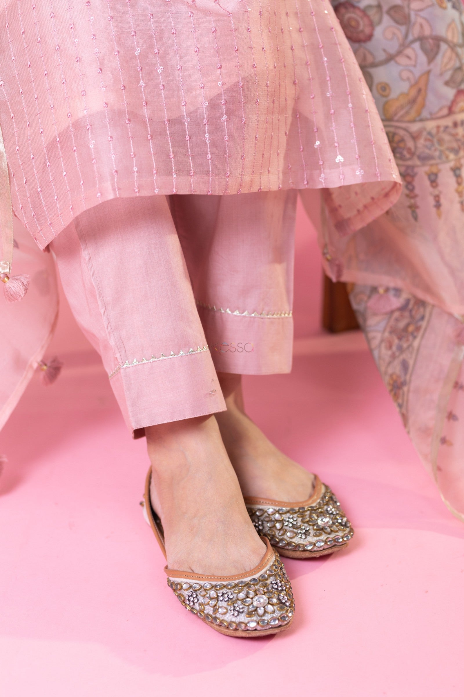 Simple and Elegant Pastel Pink Kurti