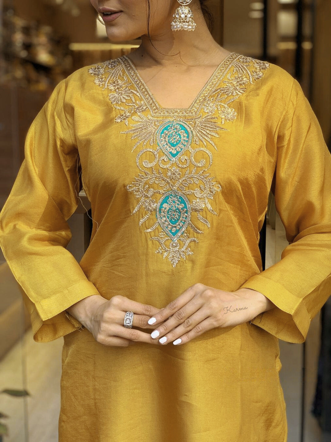 Women Embroidered Viscose kurta pant dupatta set