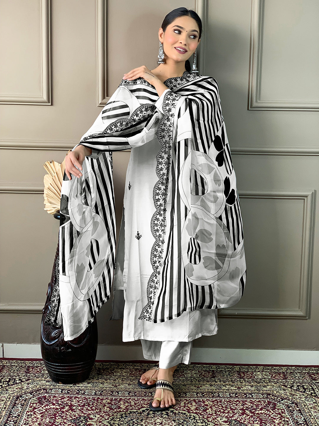 Women"s Embroidery White Straight Kurta Pant With Dupatta
