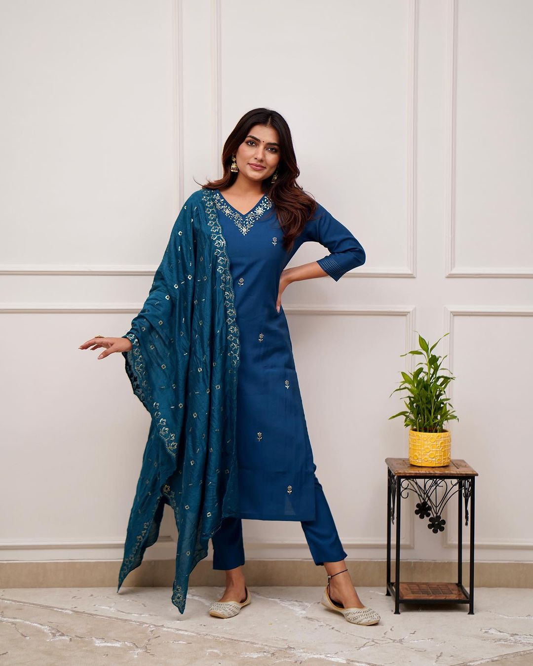 Women Embroidered Anarkali Kurta Set