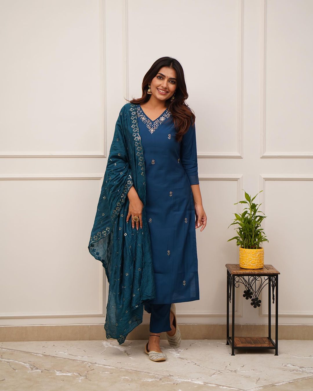 Women Embroidered Anarkali Kurta Set