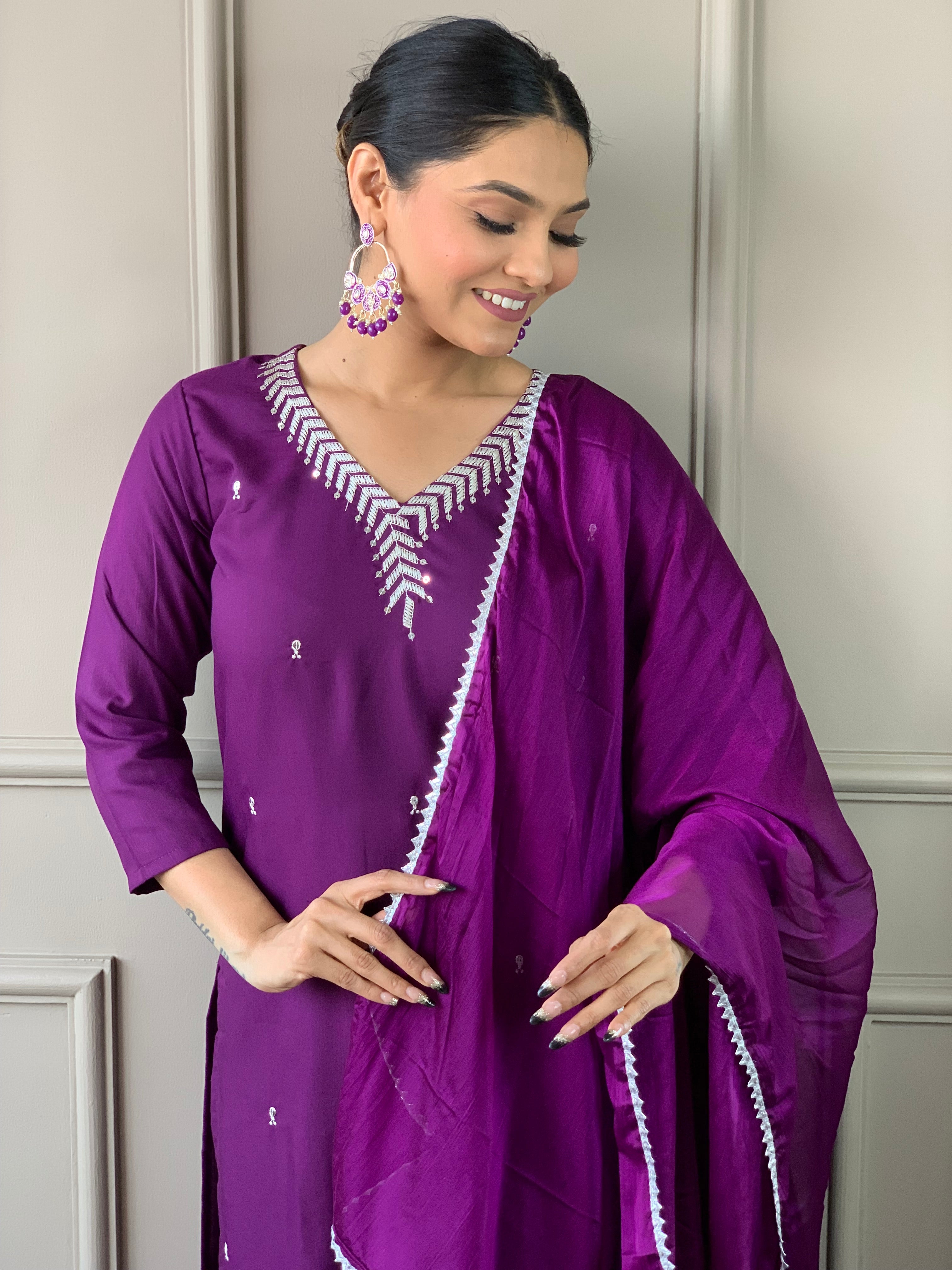 Women Embroidered Rayon Slub kurta set