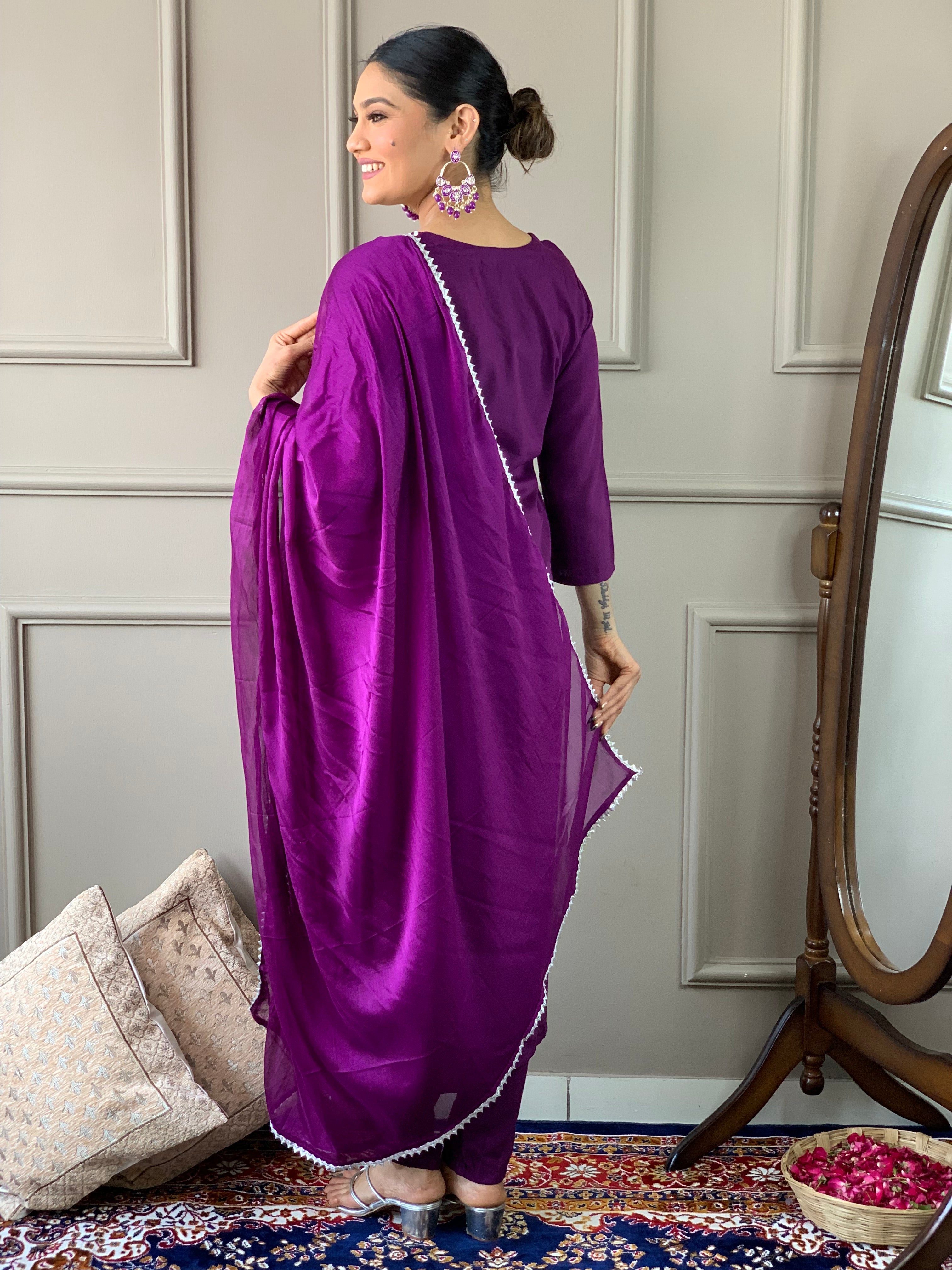Women Embroidered Rayon Slub kurta set