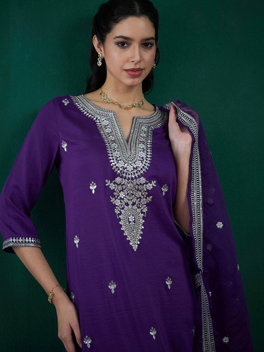 Women Embroidered VISCOSE CHANDERI kurta set
