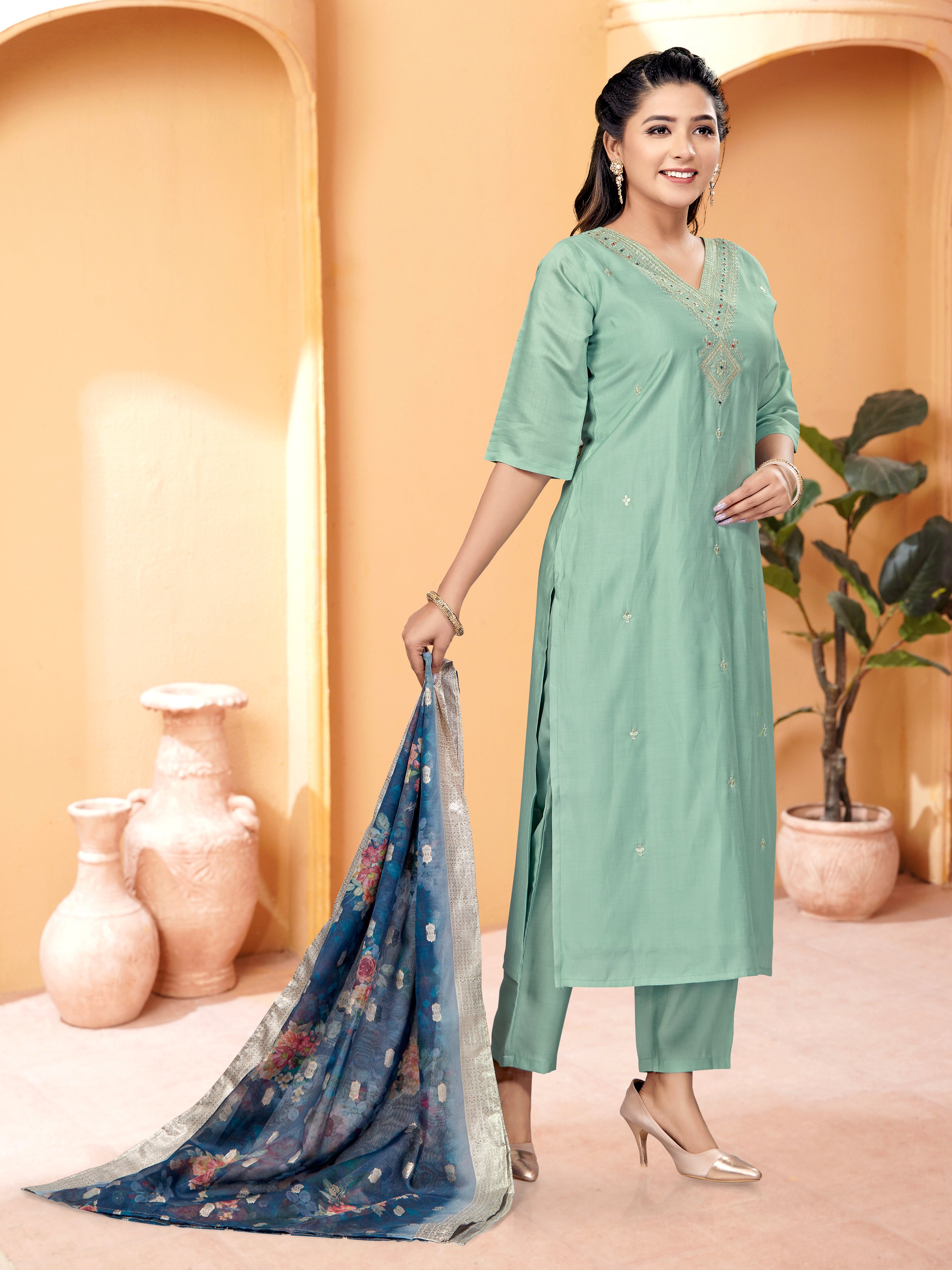 WOMEN Embrodairy Stright Kurta Set
