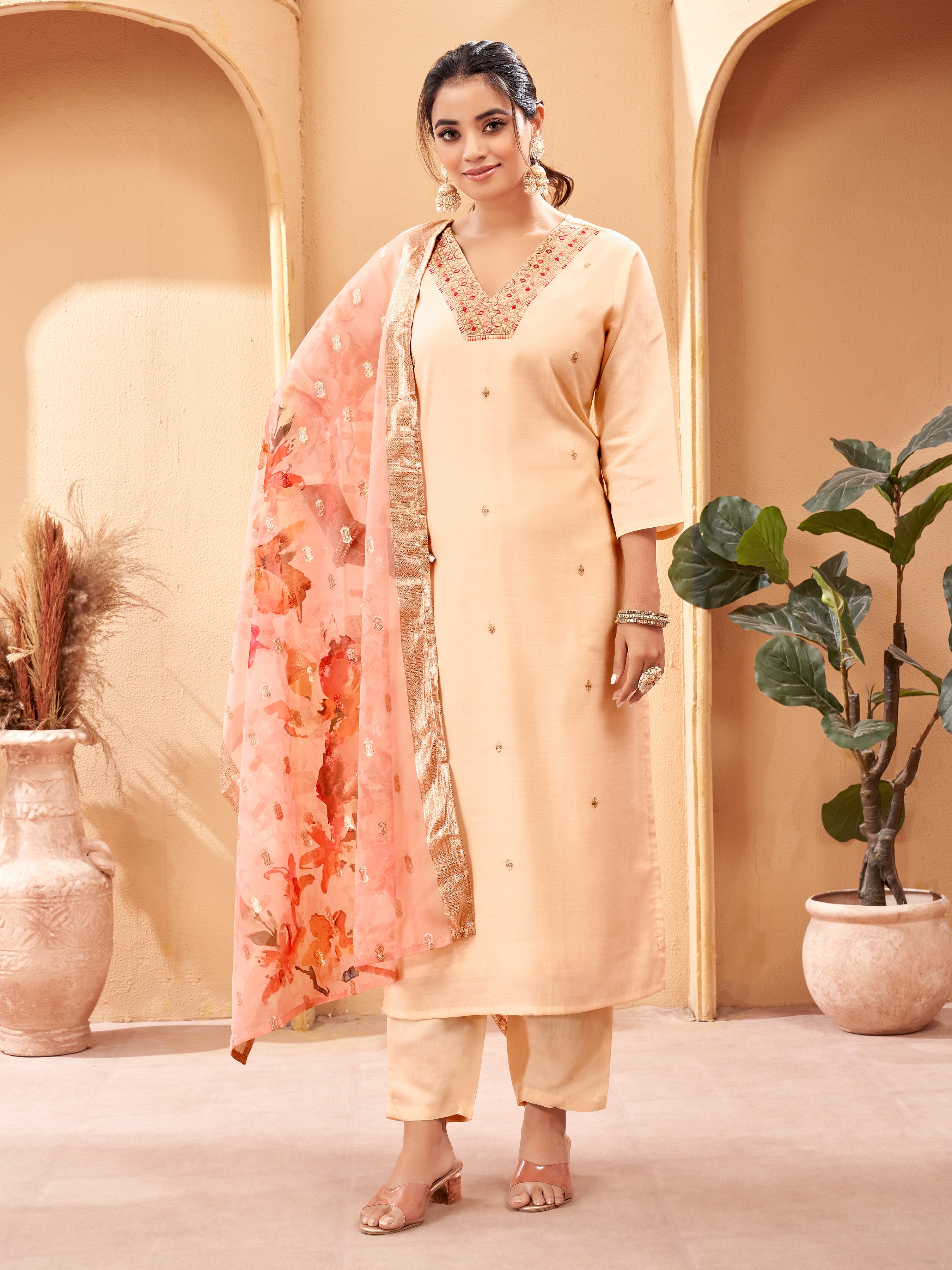 WOMEN Embrodairy Stright Kurta Set