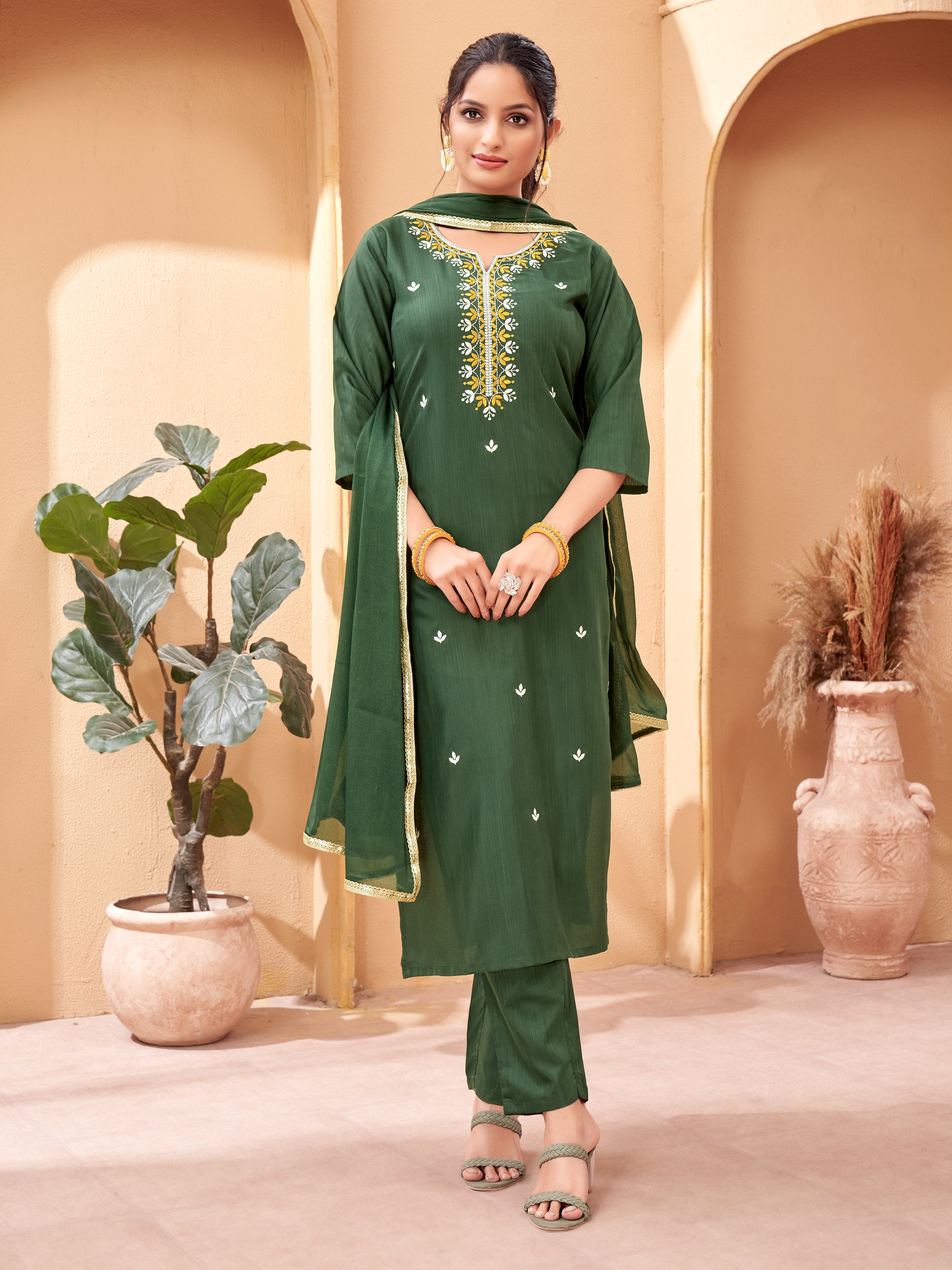 WOMEN Embrodairy Stright Kurta Set