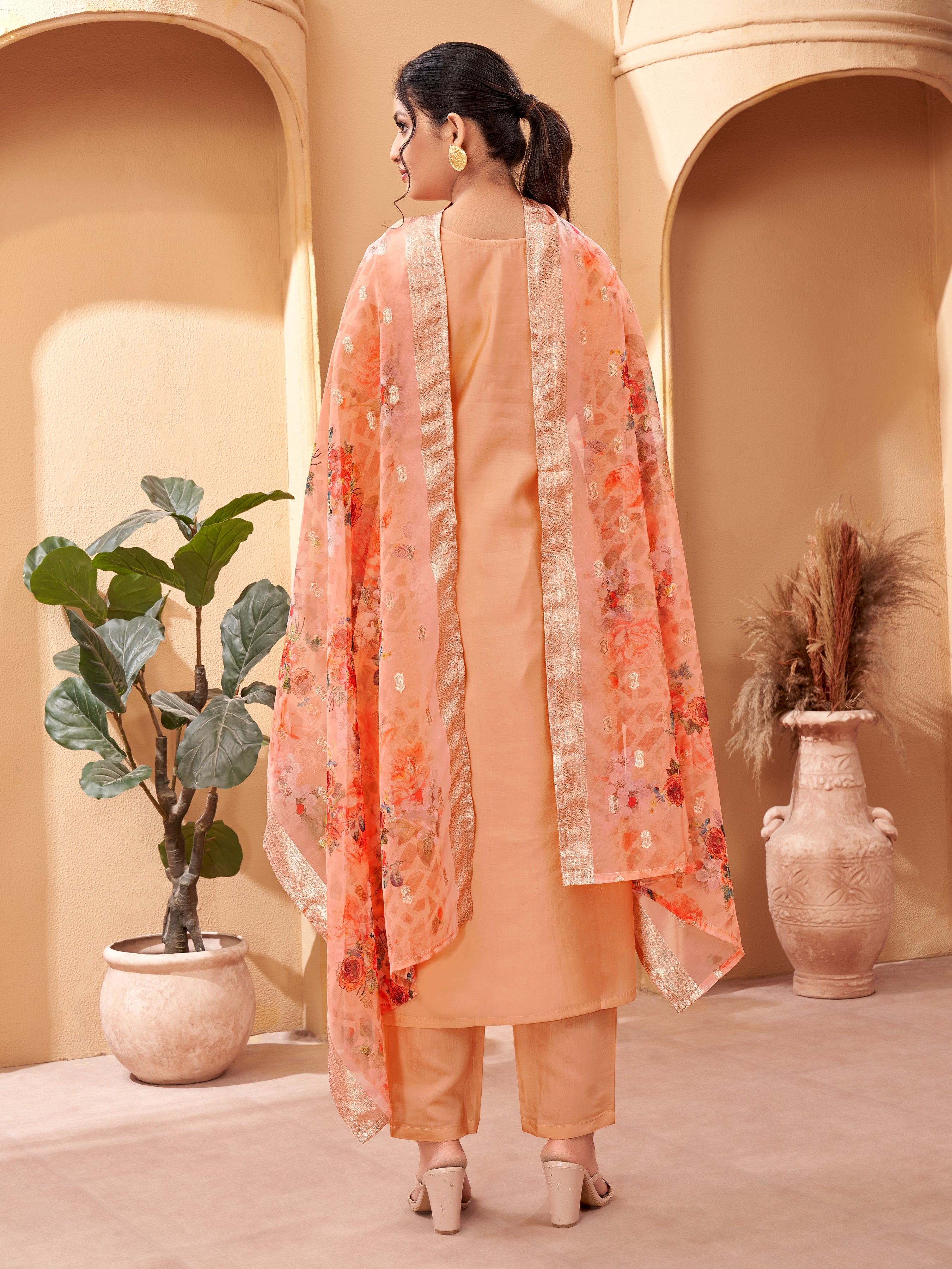 WOMEN Embrodairy Stright Kurta Set