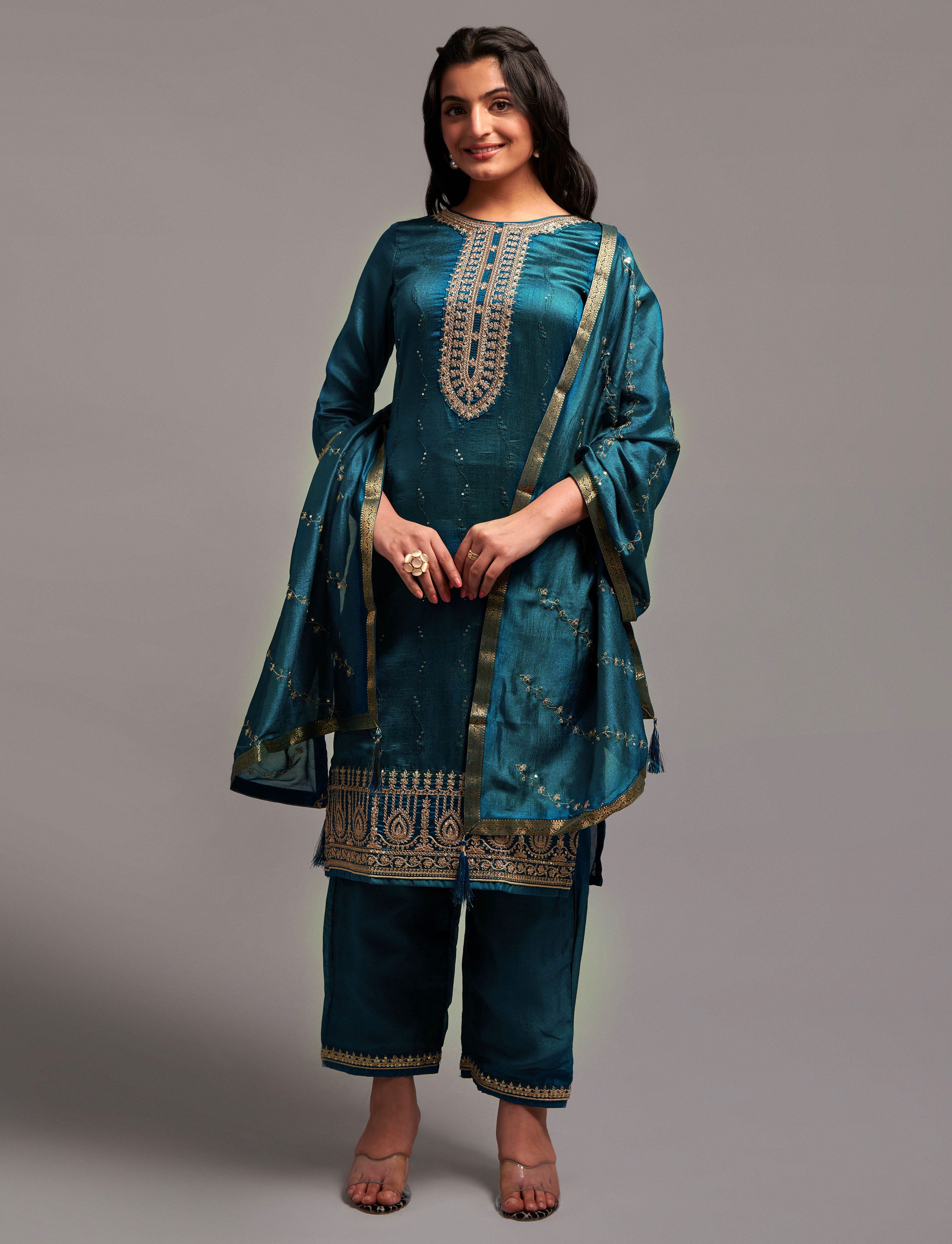 Women Sequin Embroidered Silk Blend kurta set