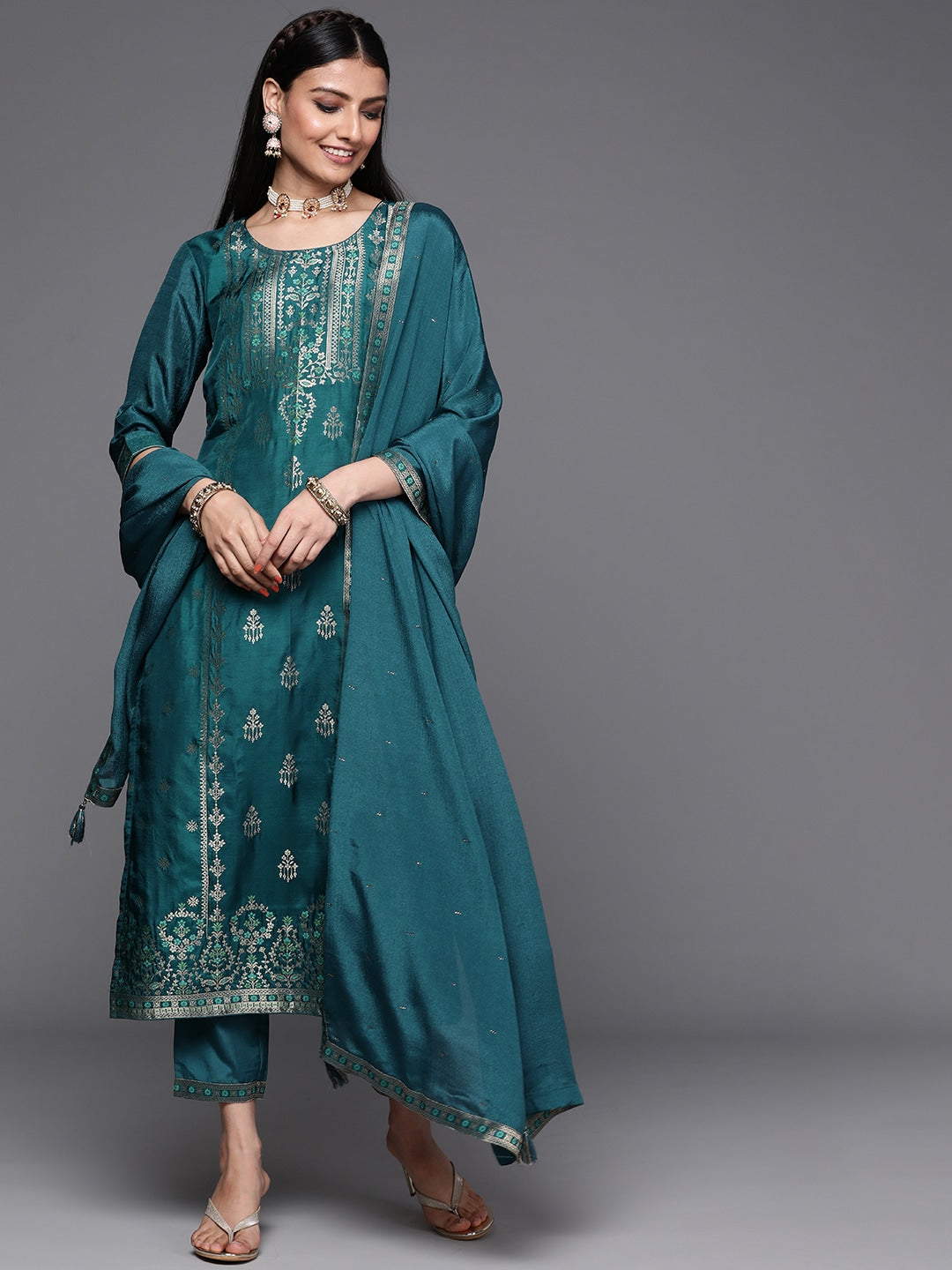 Women Special Jacquard Work Kurta Set And Dupatta