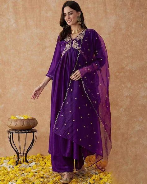 Women Kurta with Pant & Dupatta