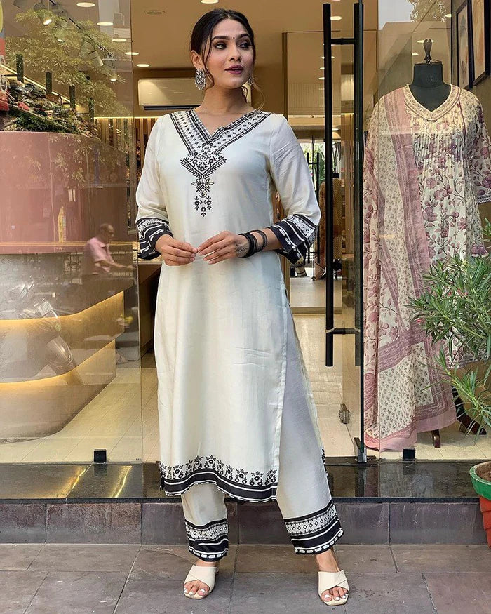 WOMEN Embrodairy Stright Kurta Set