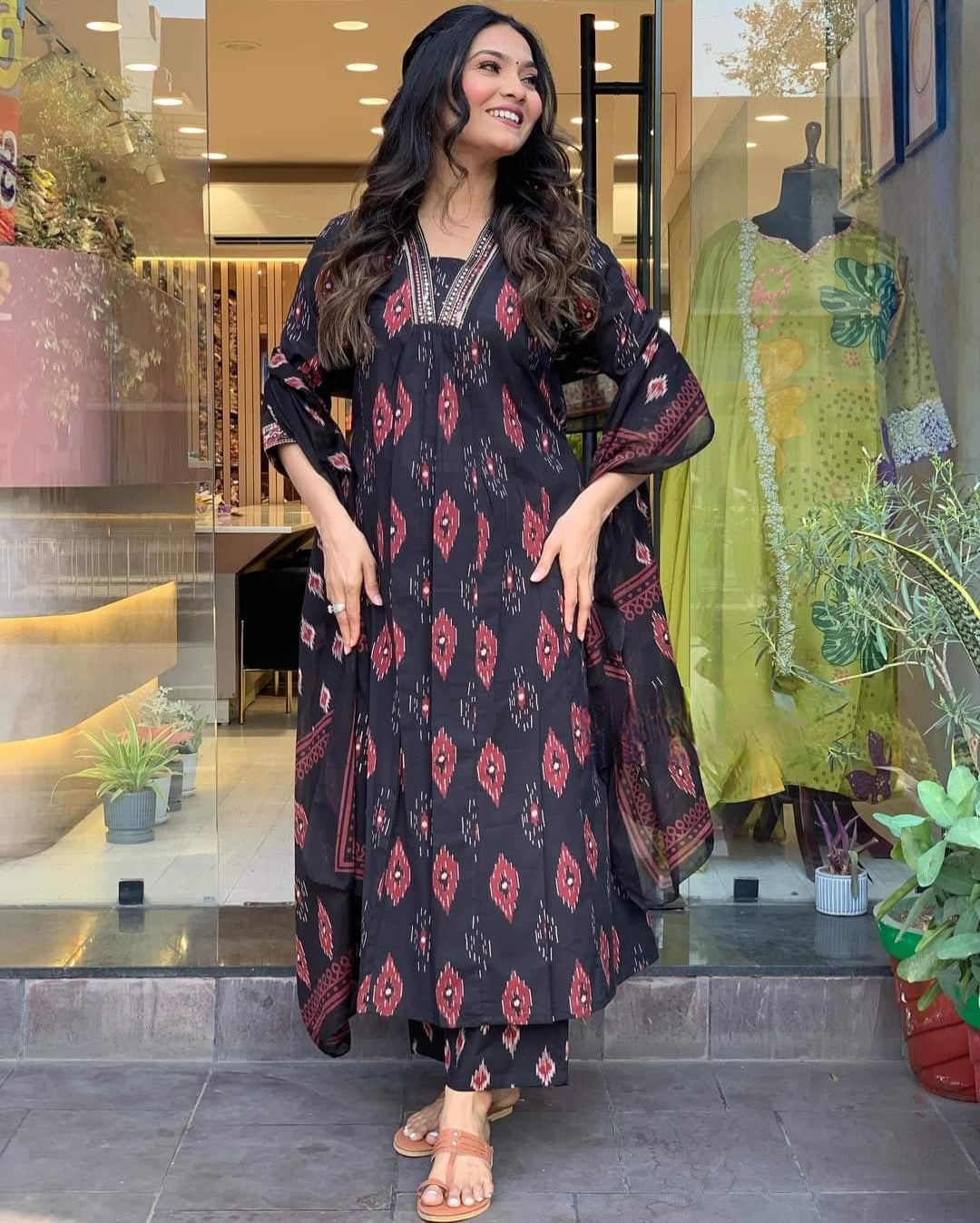 WOMEN'S A LINE KURTA SET