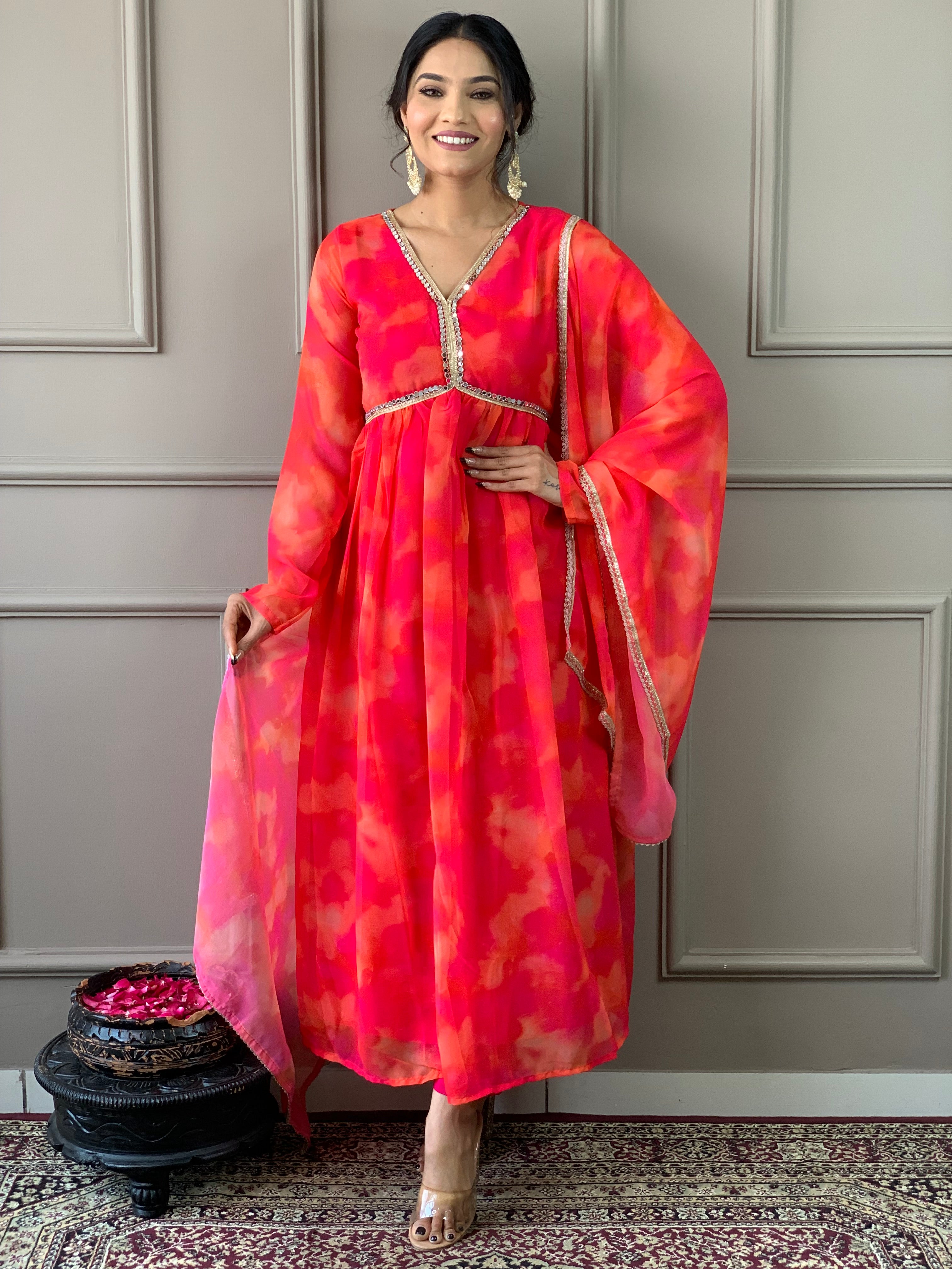 WOMEN STRIGHT PRINT KURTA SET
