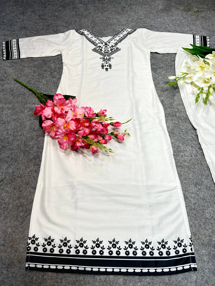 WOMEN Embrodairy Stright Kurta Set