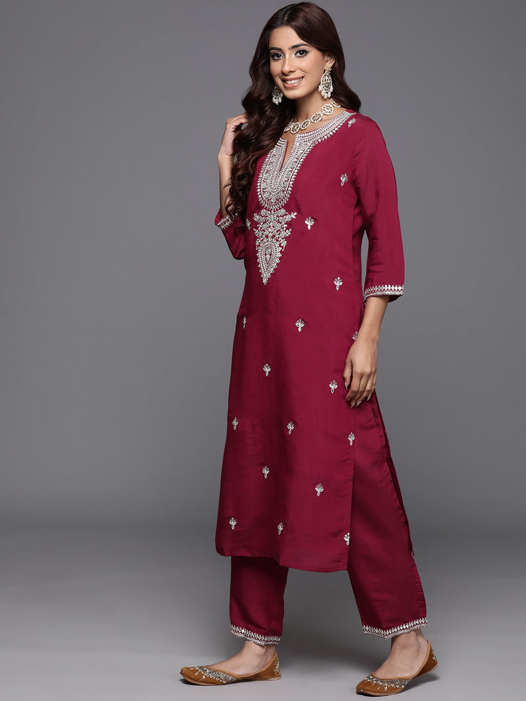 Women Embroidered VISCOSE CHANDERI kurta set