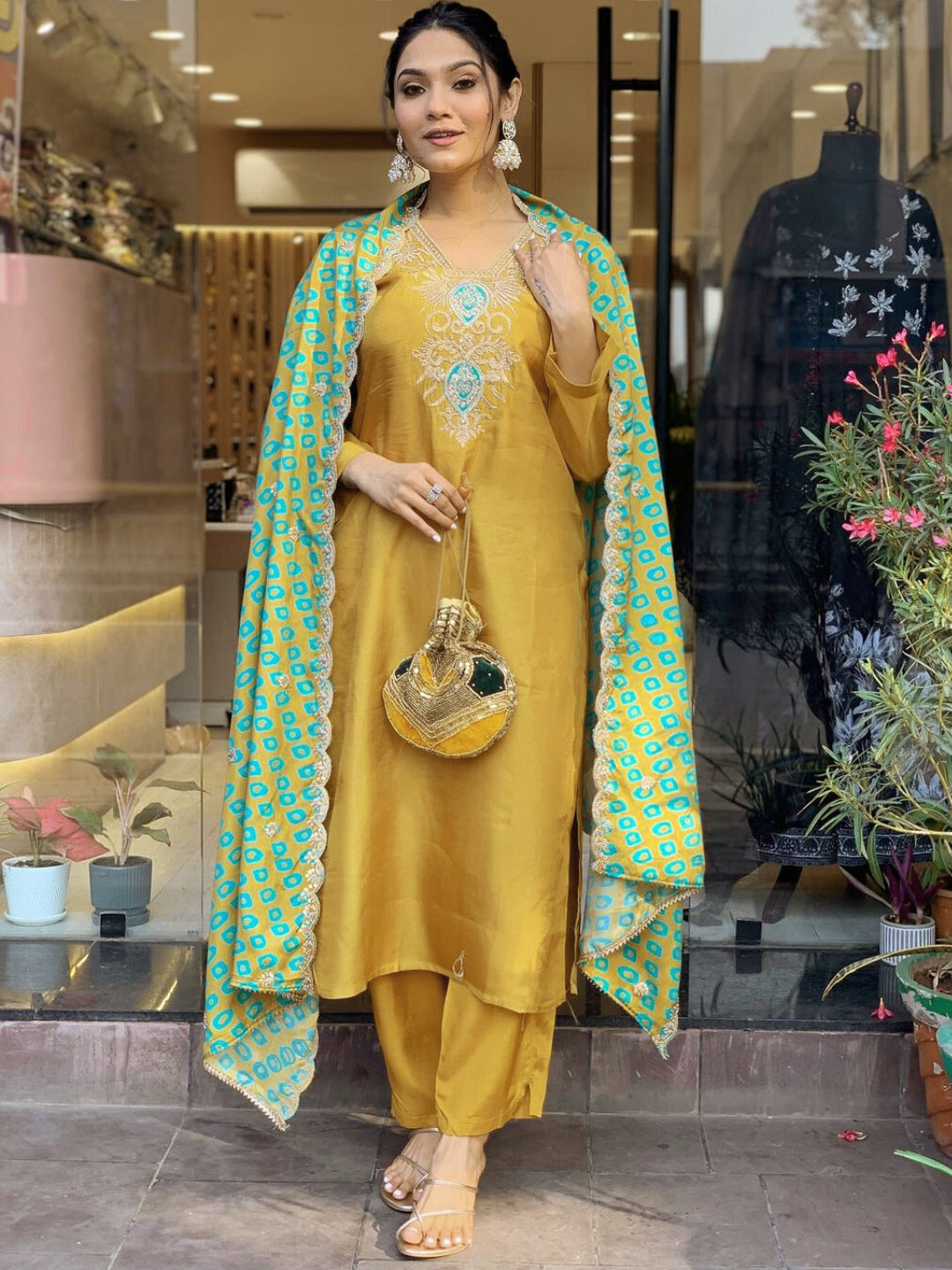 Women Embroidered Viscose kurta pant dupatta set