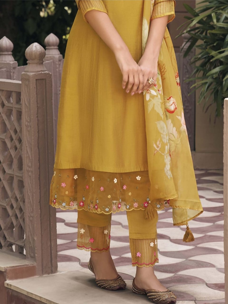 Women Embroidered Straight Kurta & Pants with Dupatta Set