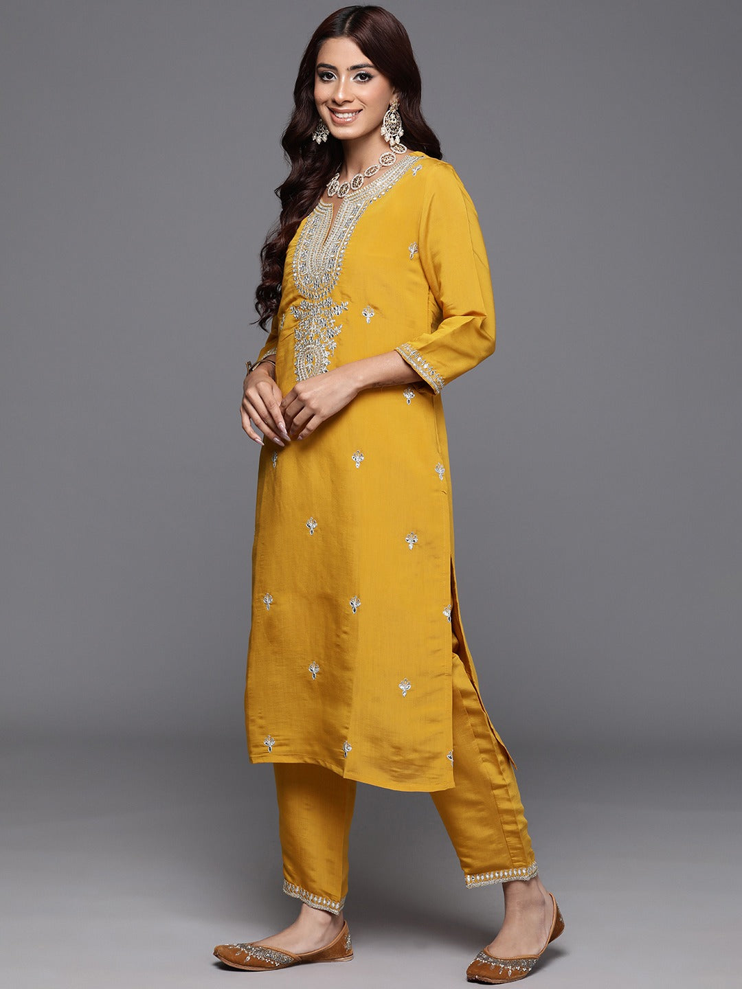 Women Embroidered VISCOSE CHANDERI kurta set
