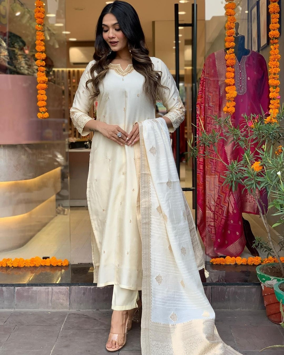 WOMEN Embrodairy Stright Kurta Set