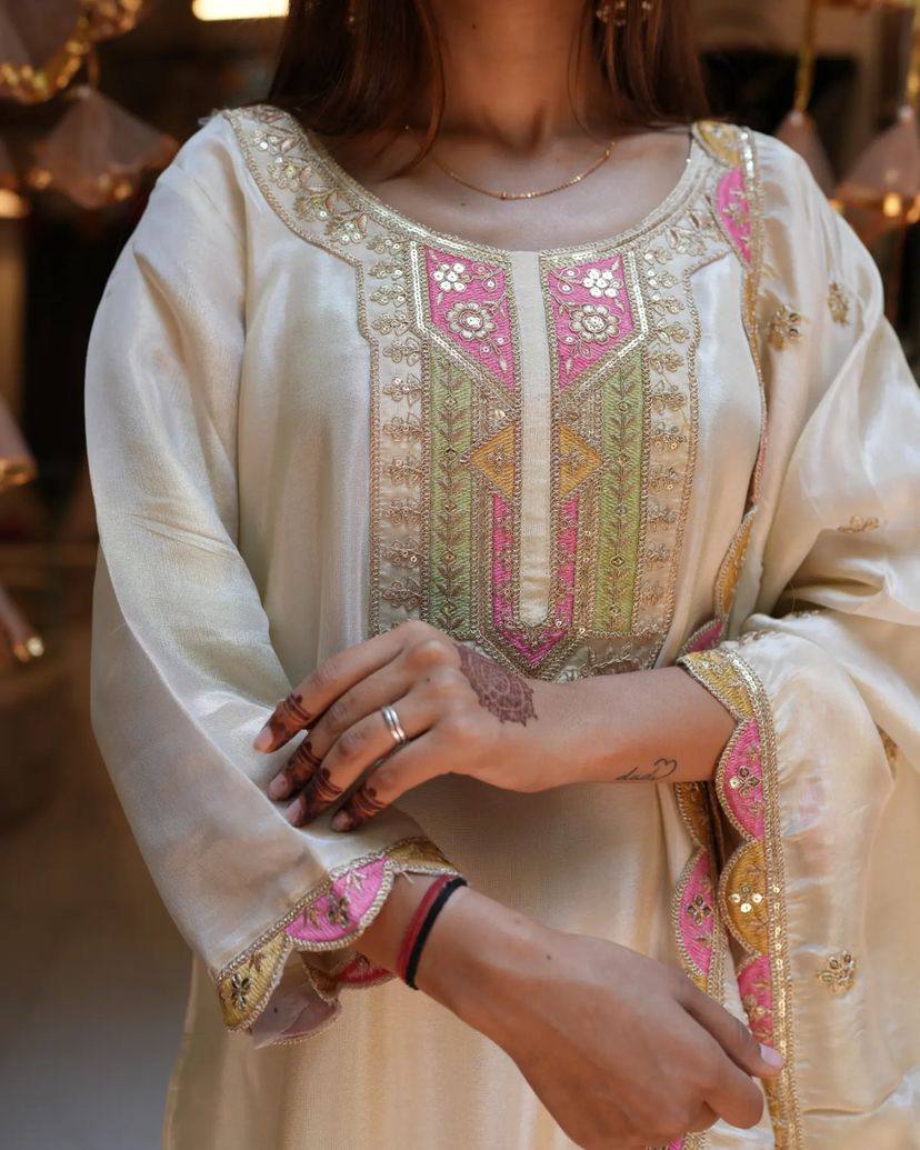 Women Embroidered PURE Vicose Chanderi kurta set