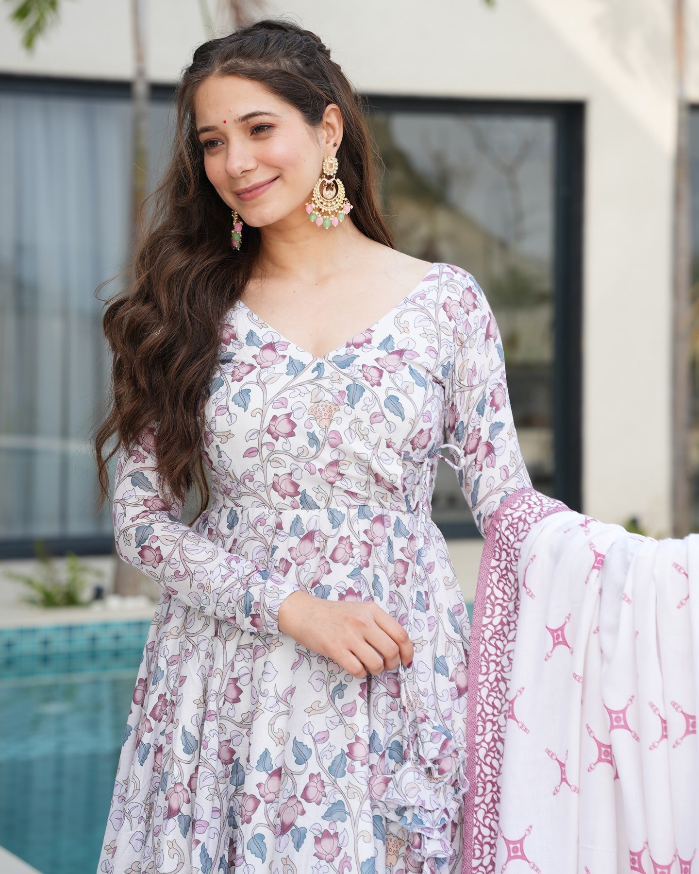 White Anarkali